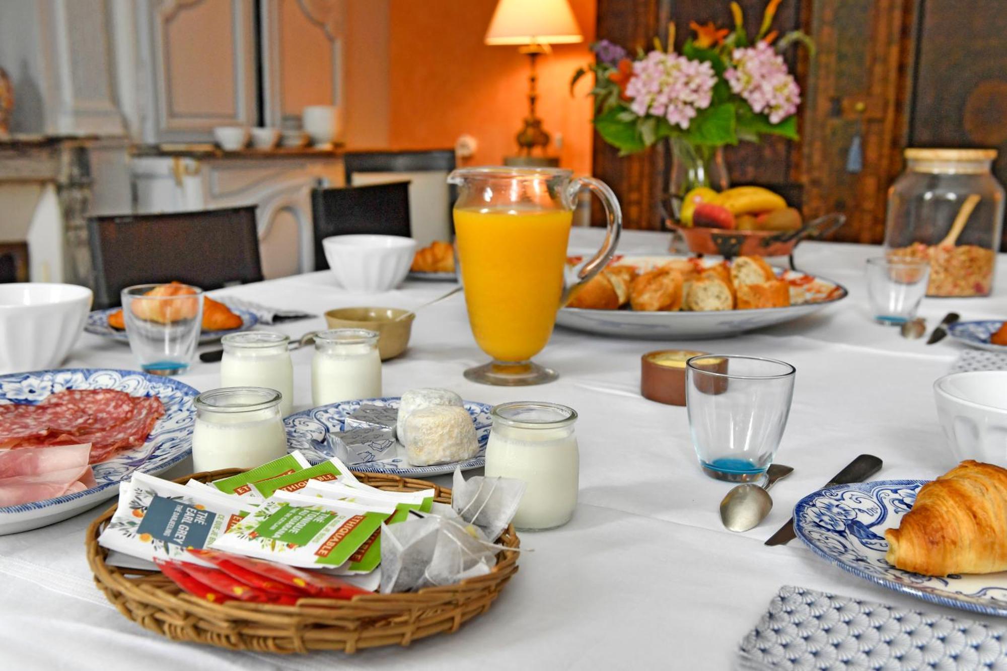 Bed and Breakfast Le Nid De Dany Cosne-sur-Loire Exterior foto